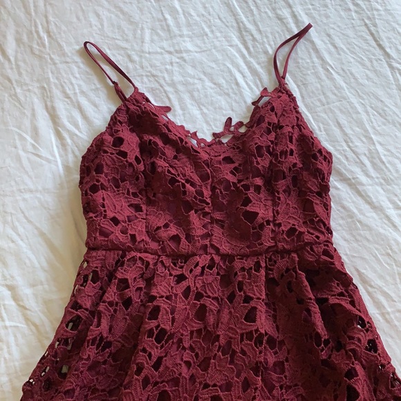 Lace A Line Midi Dress in Wine - Picture 4 of 4